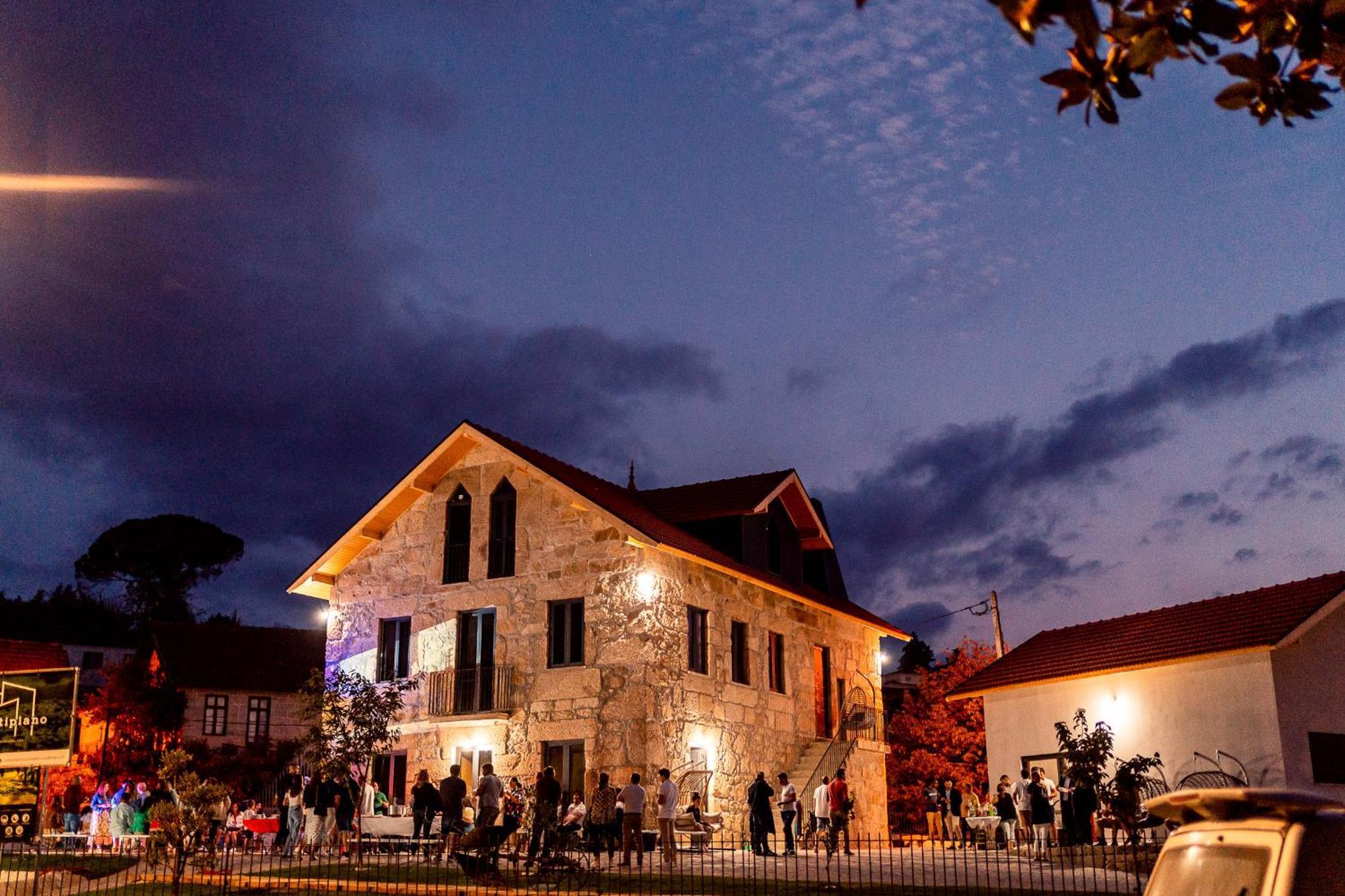 Casa Das Varzielas มงดิง ดิ บาชตู ภายนอก รูปภาพ